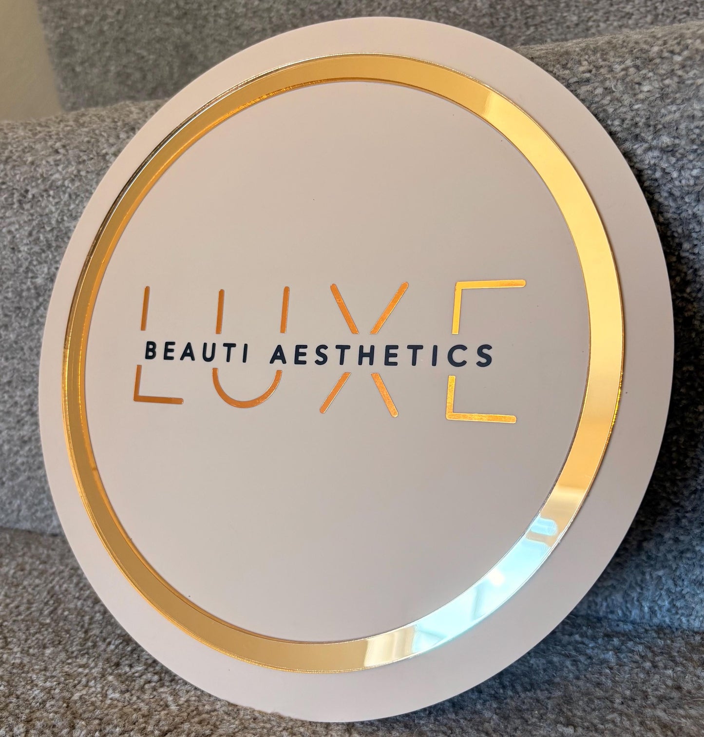 25cm Beauty Acrylic Circle Business Sign